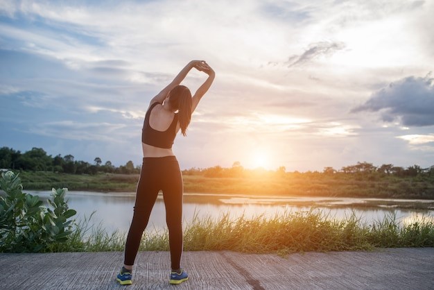 6 Healthy Morning Habits To Kick Start Your Day On A High