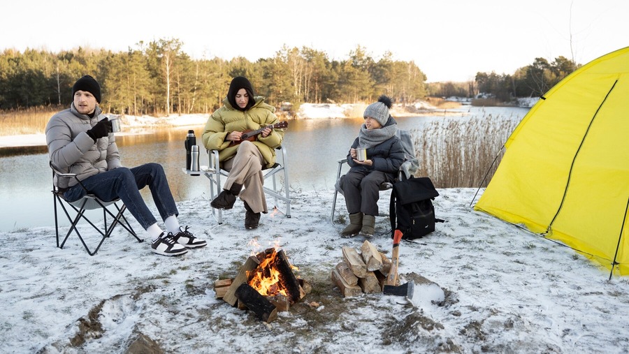 9 Pro Winter Camping Tips To Safely Handle The Chills