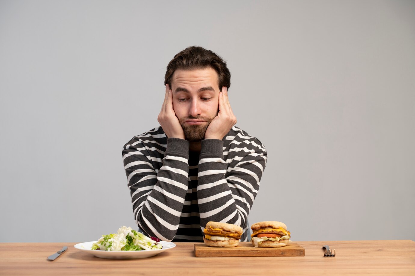 How To Avoid Overeating When Bored? 8 Insightful Tips & Strategies