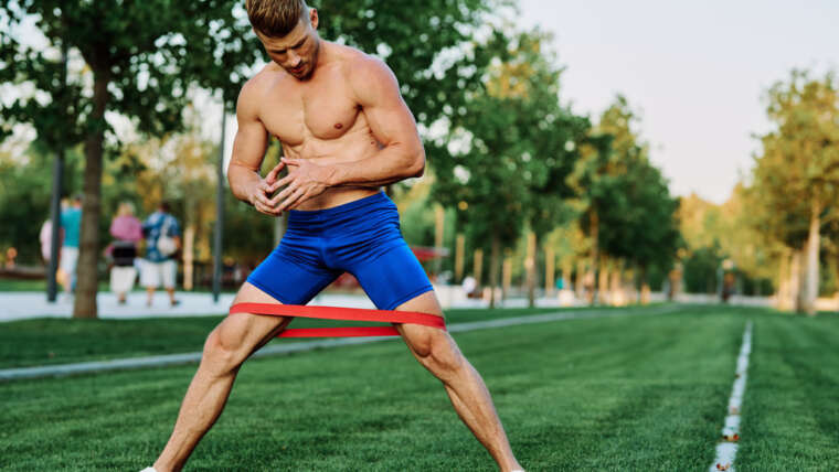 6 Resistance Band Exercises For Soccer Players To Build Core Strength